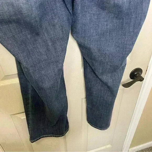 Wrangler Women’s Plus Size Straight Leg Denim Jeans Sz 26Wx30 - Picture 11 of 11